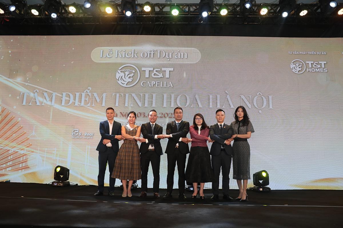 Đại diện các đơn vị tham gia lễ ký kết - đánh dấu sự kết hợp đầy triển vọng trong tương lai. Đại diện các đơn vị tham gia lễ ký kết - đánh dấu sự kết hợp đầy triển vọng trong tương lai.