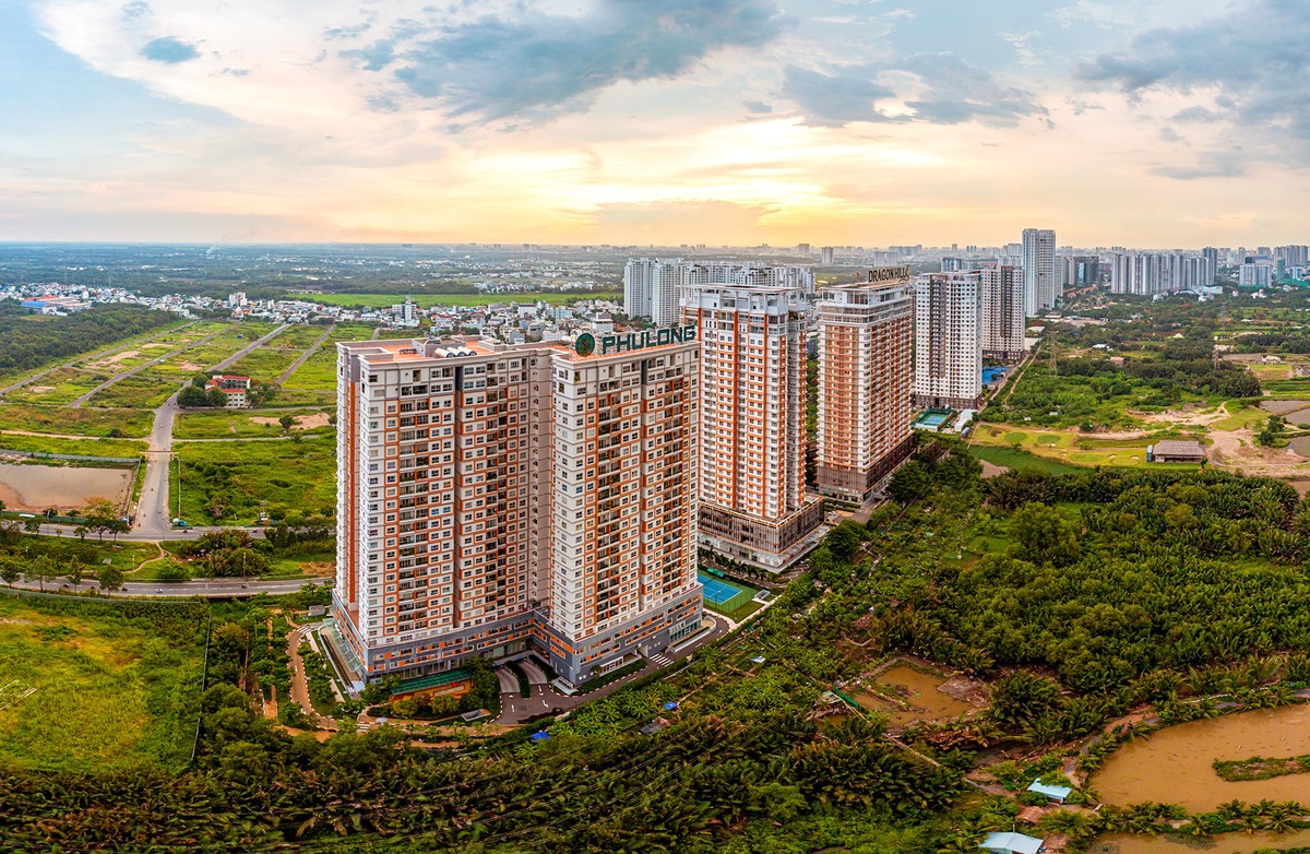 Được kiến tạo theo phong cách căn hộ sức khoẻ, Essensia Nam Sài Gòn còn sở hữu vị trí dễ dàng kết nối với trung tâm thông qua đại lộ Nguyễn Hữu Thọ.