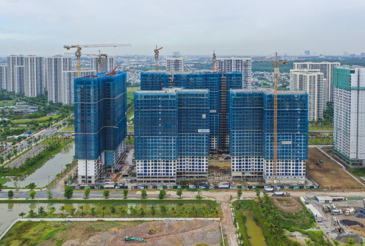 Tiến độ của LUMIÈRE Boulevard cập nhật cuối tháng 2. Ảnh: Masterise Homes.