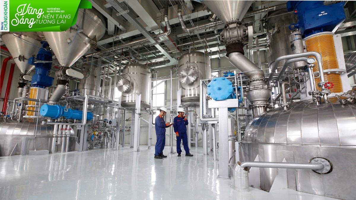 Nhà máy sản xuất polyester không no.