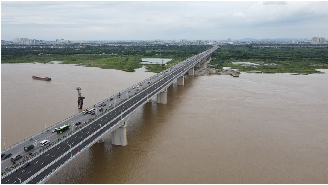 Cầu Vĩnh Tuy (giai đoạn 2) đã được Vinaconex và Liên danh thi công vượt tiến độ 4 tháng và không bị đội vốn.