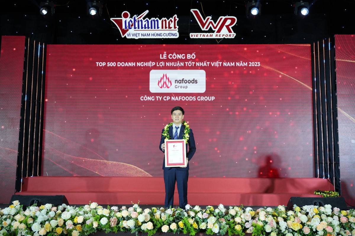 Ông Nguyễn Mạnh Cường, Giám đốc Marketing Tập đoàn Nafoods Group đại diện doanh nghiệp nhận giải PROFIT 500 năm 2023. Ông Nguyễn Mạnh Cường, Giám đốc Marketing Tập đoàn Nafoods Group đại diện doanh nghiệp nhận giải PROFIT 500 năm 2023.