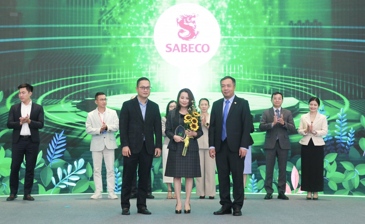 Bà Đinh Nguyễn Thị Hường, Giám đốc Ban Truyền thông Doanh nghiệp của Sabeco.