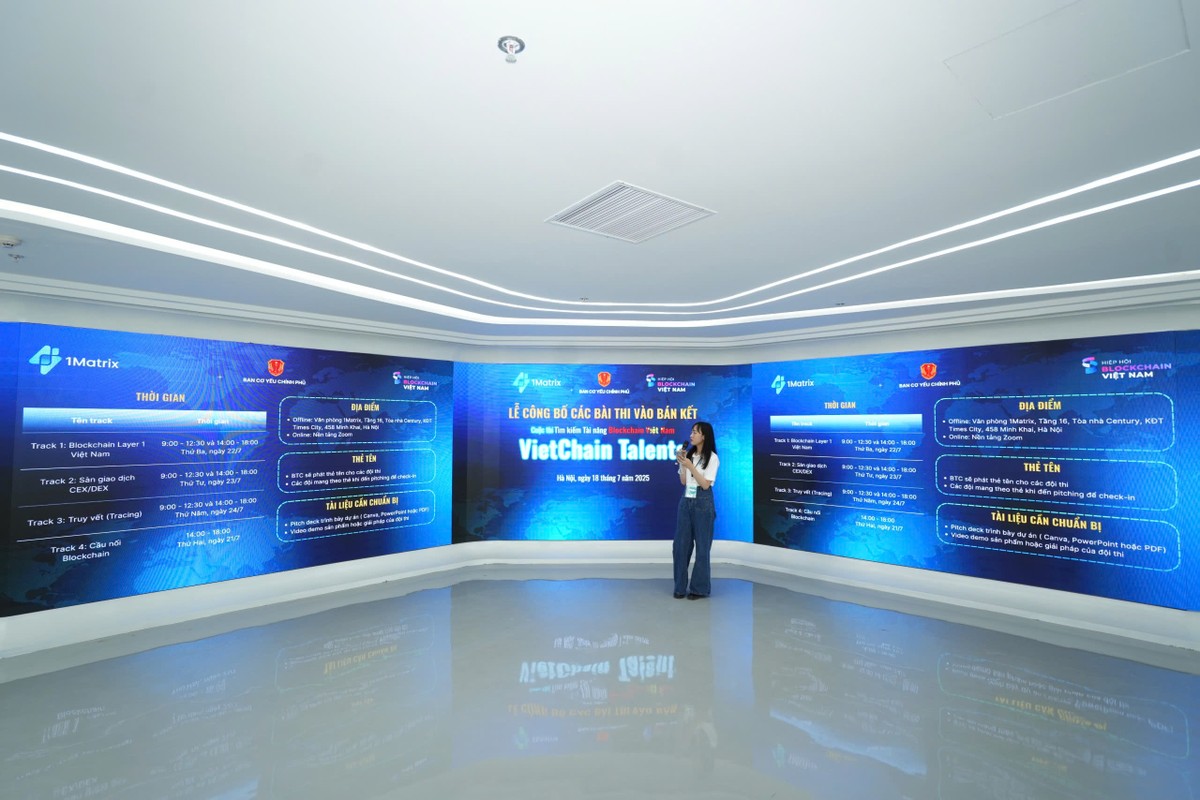 Ban tổ chức đã công bố 51 bài thi được lựa chọn vào bán kết cuộc thi VietChain Talents. Ban tổ chức đã công bố 51 bài thi được lựa chọn vào bán kết cuộc thi VietChain Talents.