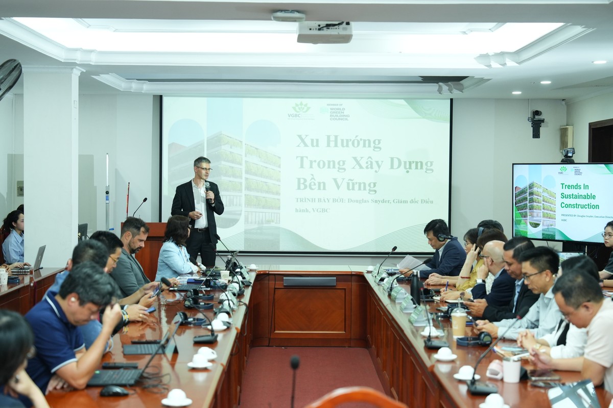 Toàn cảnh sự kiện “Lễ ra mắt LOTUS V4 - Hội thảo kiến thức cơ bản về công trình xanh”.