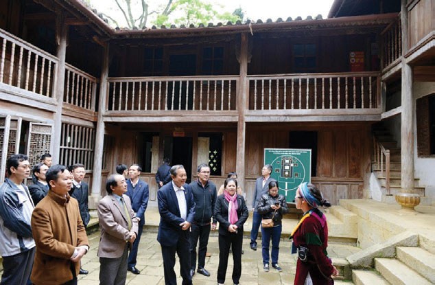 Độc đáo kiến trúc cổ Đồng Văn ảnh 7