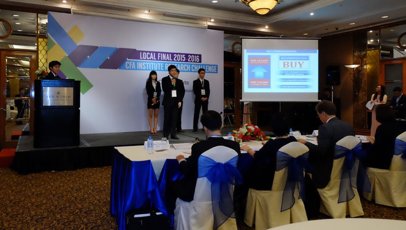 Đại học Ngoại thương TP. HCM chiến thắng cuộc thi Phân tích đầu tư của CFA tại Việt Nam ảnh 1
