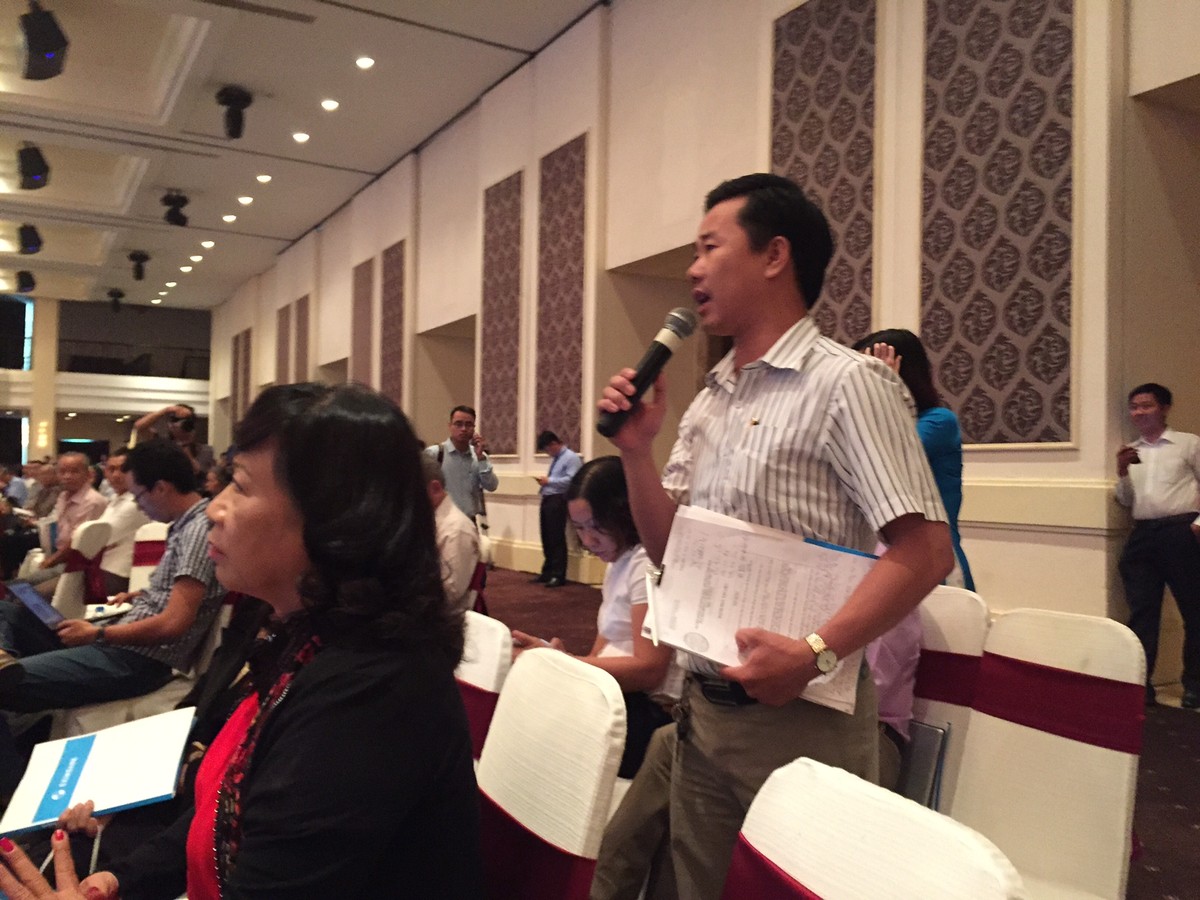 ĐHCĐ bất thường Eximbank: Cổ đông bức xúc, nhưng mọi việc đều được thông qua ảnh 6