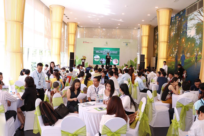 Tại sao khách hàng lựa chọn an cư tại Celadon City? ảnh 1