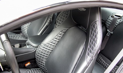 aston-martin-vanquish-mau-trang-doc-nhat-o-sai-gon-page-3-1