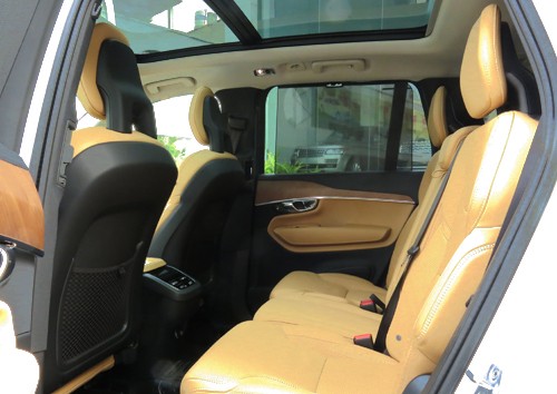 xe-la-volvo-xc90-ve-viet-nam-gia-hon-3-ty-page-3-6