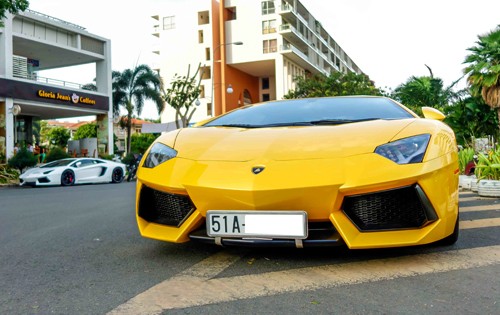 sieu-xe-lamborghini-thu-choi-cua-dai-gia-sai-gon-page-3-5