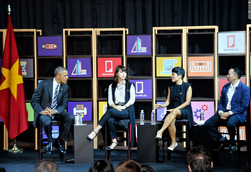 Những hình ảnh của Tổng thống Obama tại TP. HCM chiều 24/5 ảnh 6 Những hình ảnh của Tổng thống Obama tại TP. HCM chiều 24/5 ảnh 6