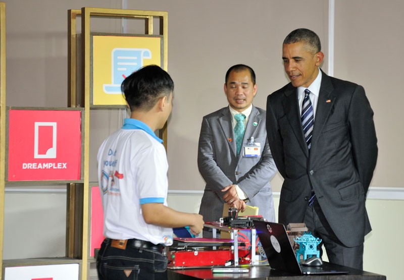 Những hình ảnh của Tổng thống Obama tại TP. HCM chiều 24/5 ảnh 5 Những hình ảnh của Tổng thống Obama tại TP. HCM chiều 24/5 ảnh 5
