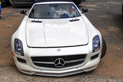 Mercedes SLS GT Roadster - siêu xe mui trần hàng hiếm Việt Nam ảnh 5 sieu-xe-mercedes-sls-gt-amg-roadster-4