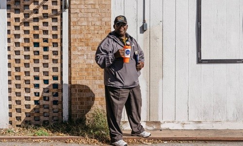 that-vong-voi-obama-nhieu-cu-tri-my-sat-canh-cung-trump-1