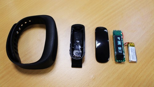 smartband-kem-chat-luong-ban-tran-lan-2
