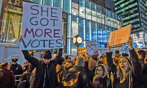 tinh-don-phuong-cua-trump-voi-new-york-1