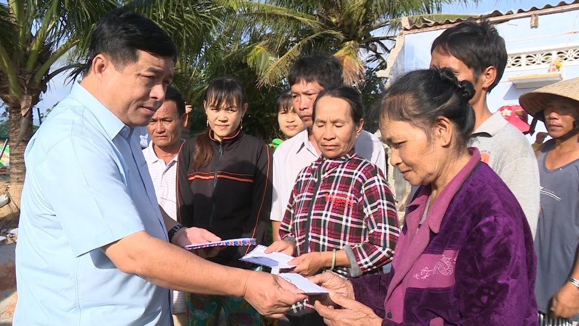 Bộ Kế hoạch và Đầu tư sẽ có biện pháp cùng tháo gỡ khó khăn và hỗ trợ cho tỉnh bị lũ lụt ảnh 1