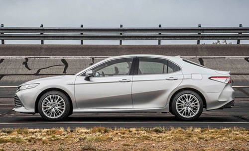 nhung-diem-dac-biet-cua-toyota-camry-2018