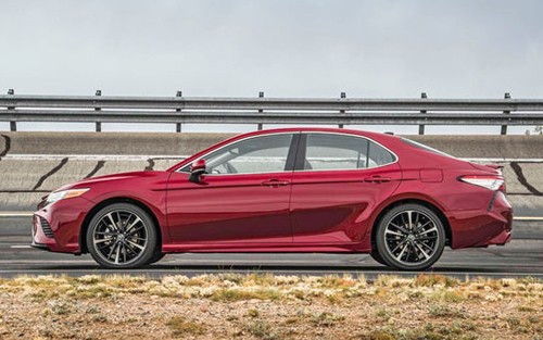 11-diem-dac-biet-cua-toyota-camry-2018