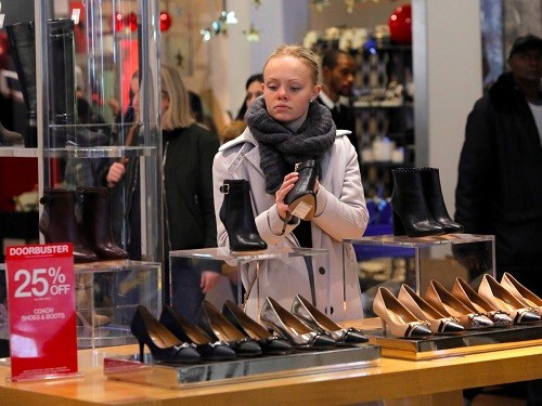 hang-loat-cong-ty-thoi-lam-an-voi-gia-dinh-ong-trump-2