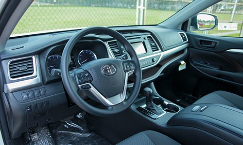 chi-tiet-noi-that-toyota-highlander-2017