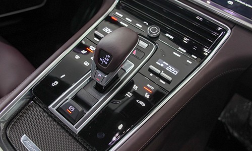 chi-tiet-noi-that-panamera-turbo-2017-5