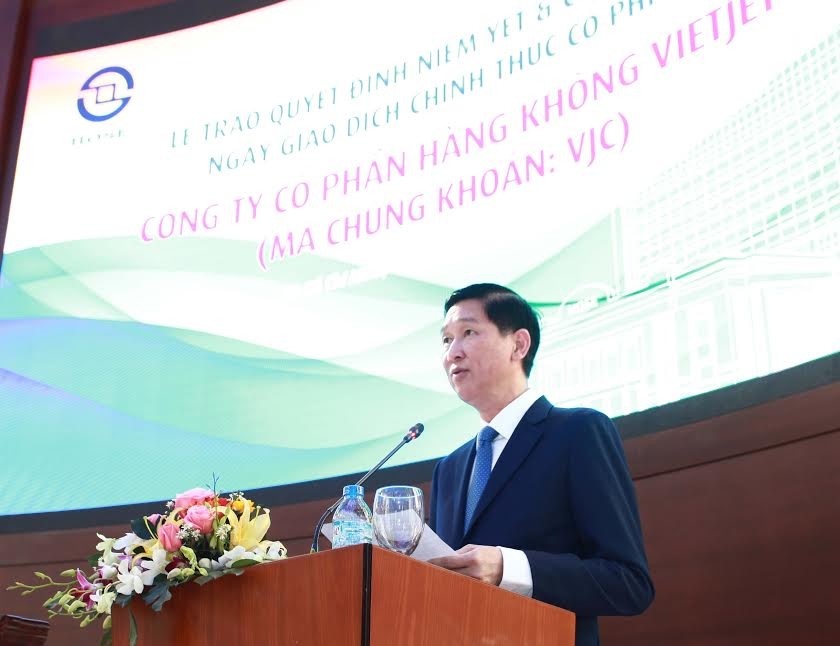 Cổ phiếu Vietjet (VJC) nóng trong ngày chào sàn ảnh 1