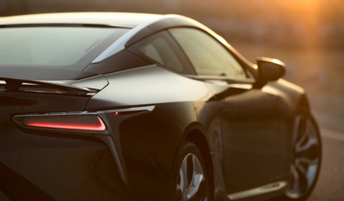 lexus-lc-gia-tu-113500-usd-doi-dau-mercedes-s-class-coupe-3