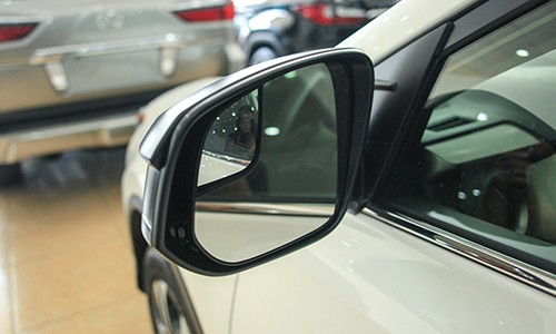 chi-tiet-noi-that-toyota-rav4-le-2017-4