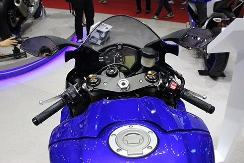 yamaha-r6-2017-sportbike-the-he-moi-ve-viet-nam-page-2-4