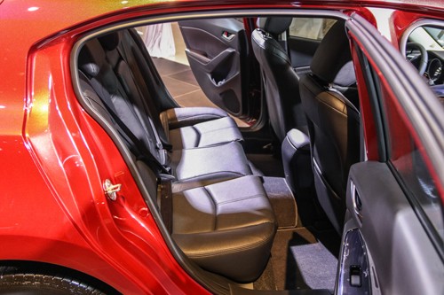 mazda3-2017-gia-tu-690-trieu-khang-dinh-vi-the-tai-viet-nam-page-2-9