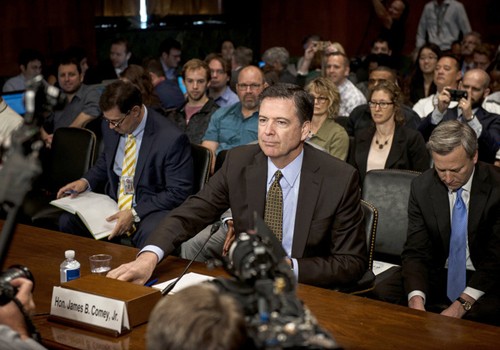 trump-kho-bi-luan-toi-du-chiu-suc-ep-lon-1