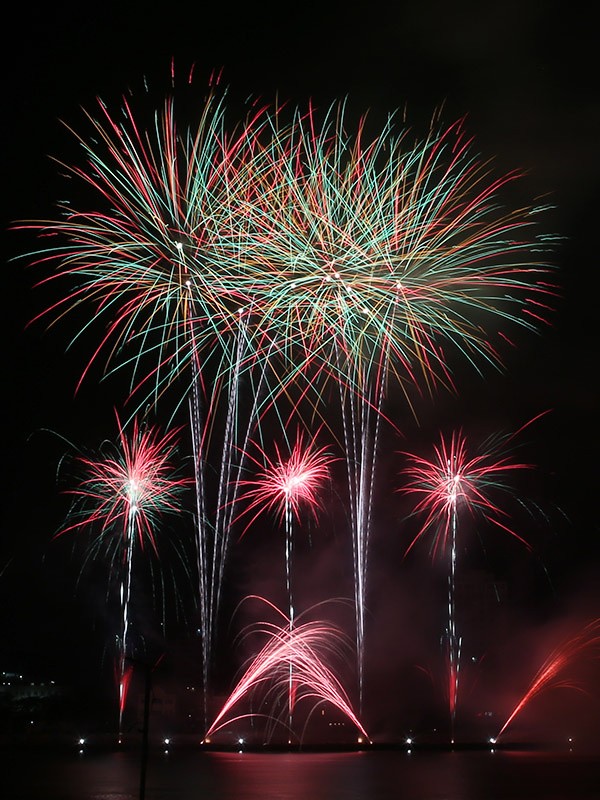 Nhật Bản và Thụy Sĩ so tài pháo hoa trên sông Hàn ảnh 9