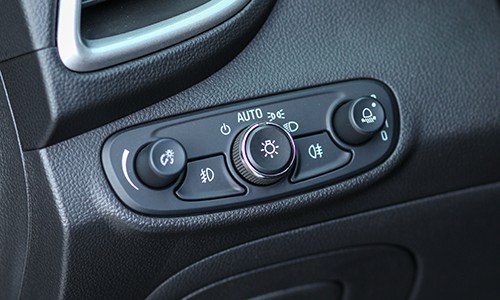 chi-tiet-chevrolet-trax-tai-ha-noi-11