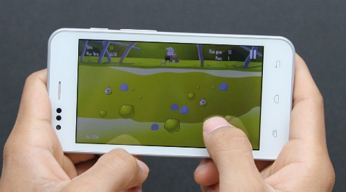 nhung-smartphone-co-gia-chua-den-1-trieu-dong-2