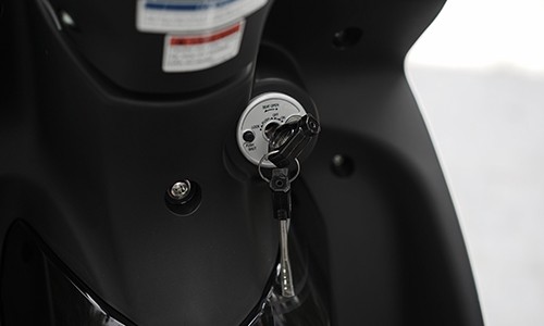 chi-tiet-yamaha-sirius-fi-rc-2017-4