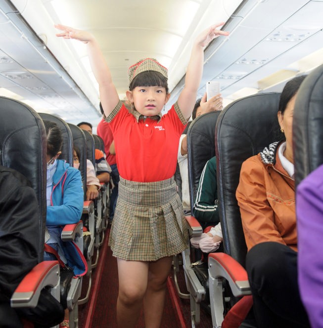 Phi công, tiếp viên “nhí” tưng bừng vui 1/6 cùng Vietjet ảnh 2