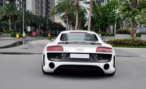 sieu-xe-do-audi-r8-doi-2008-rao-ban-hon-3-ty-dong-page-2-3