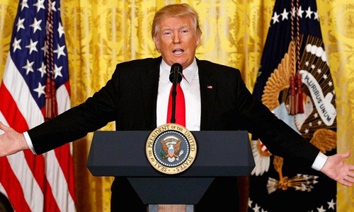 khoang-trong-quyen-luc-o-washington-sau-nua-nam-trump-lanh-dao-1