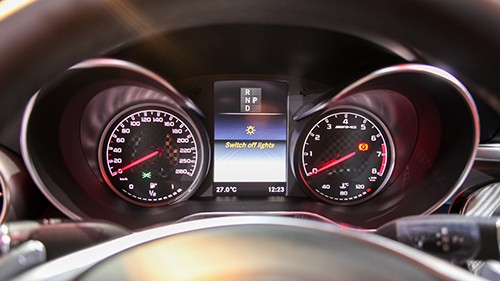 chi-tiet-mercedes-amg-c-43-4matic-coupe-3