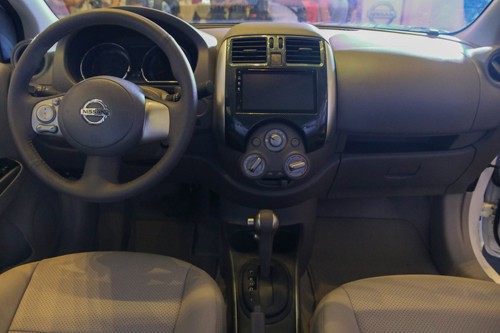 nissan-sunny-nang-cap-gia-518-trieu-cho-khach-viet-page-2-4