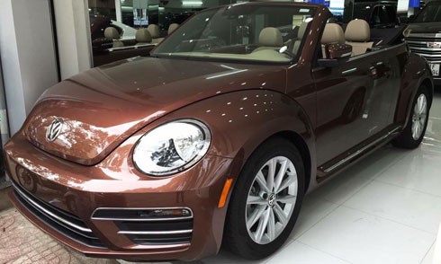 volkswagen-beetle-convertible-mui-tran-gia-gan-2-ty-tai-viet-nam-page-2