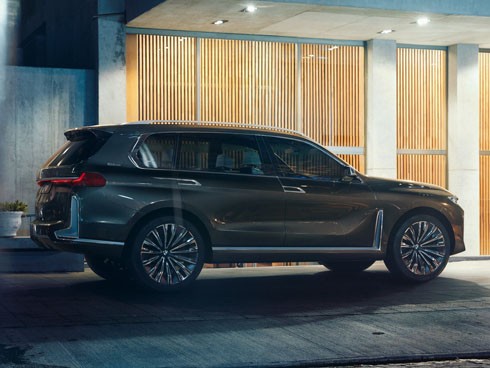 bmw-x7-concept-man-dao-dau-cua-chien-binh-suv-moi-page-2-1