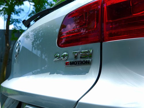 Hệ dẫn động 4 bánh toàn thời gian 4Motion là đặc sản của VW nhờ chia sẻ kinh nghiệm vượt địa hình nổi tiếng từ Quattro của Audi.