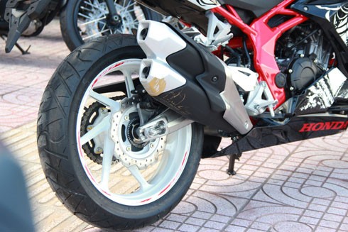 honda-cbr250rr-ban-dac-biet-dau-tien-ve-viet-nam-7