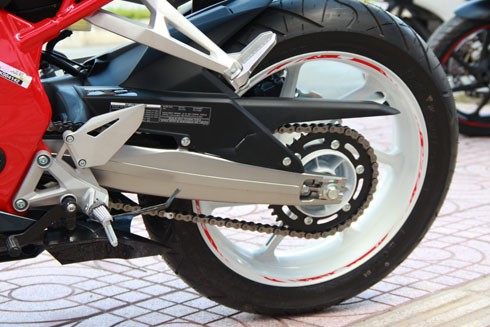 honda-cbr250rr-ban-dac-biet-dau-tien-ve-viet-nam-6