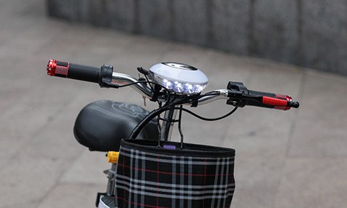 chi-tiet-sakura-mini-e-scooter-2