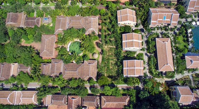 Khách APEC được hướng dẫn phân biệt lụa thật - giả ở Hội An ảnh 2